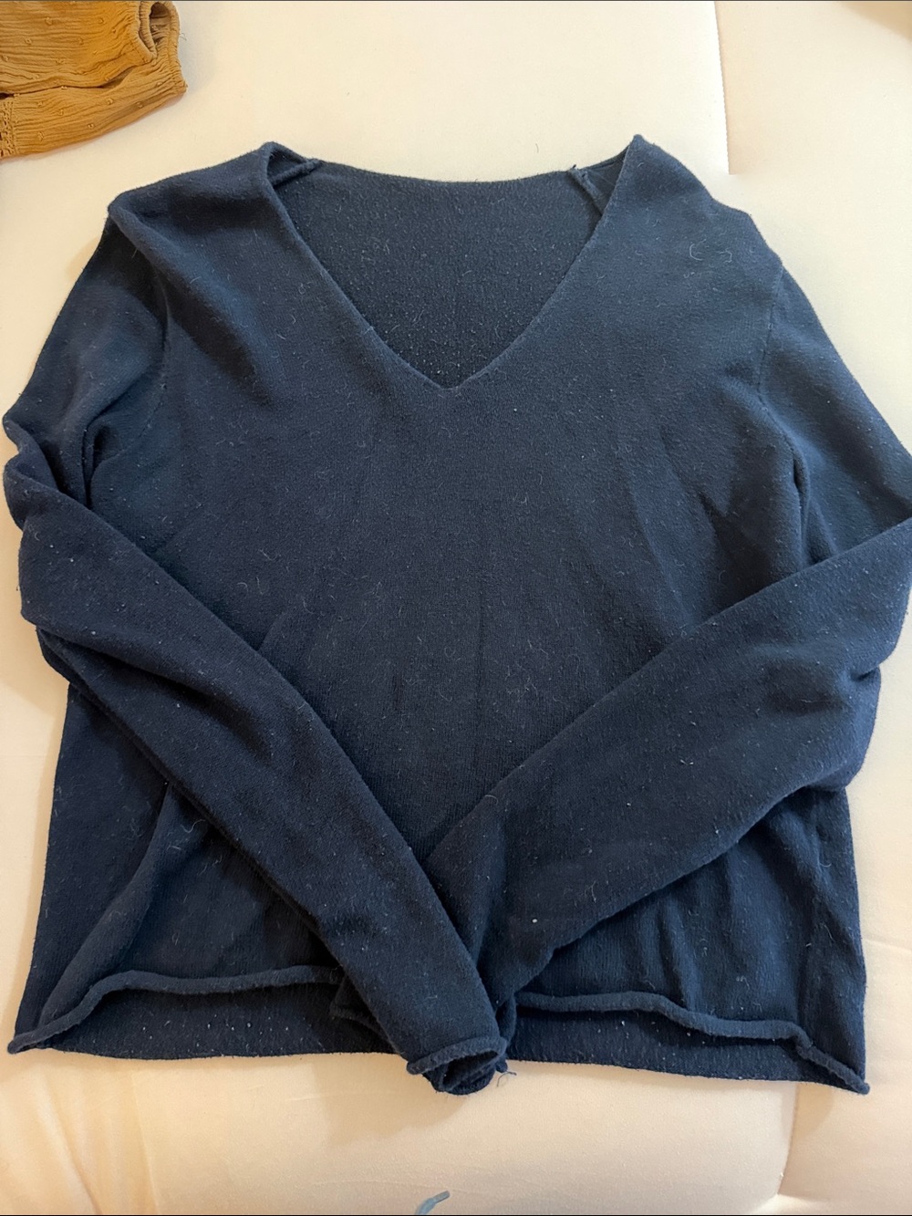 Brandy Melville Women's V-Neck Navy Sweater